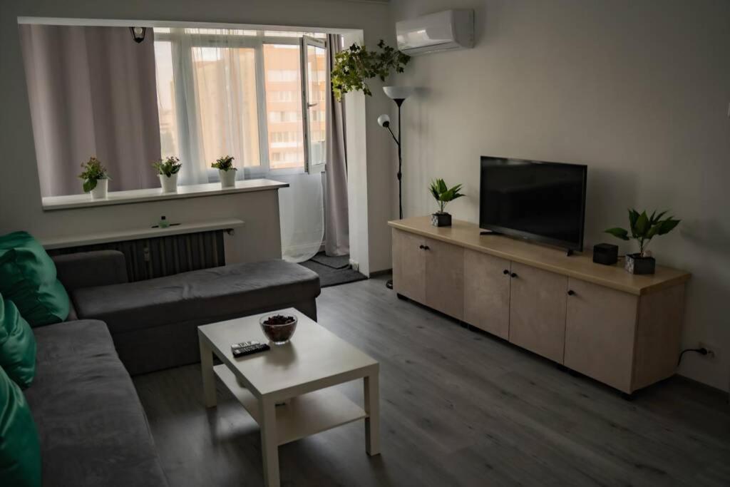 Modern 1 Bedroom Apartment In Bucharest Center! Экстерьер фото