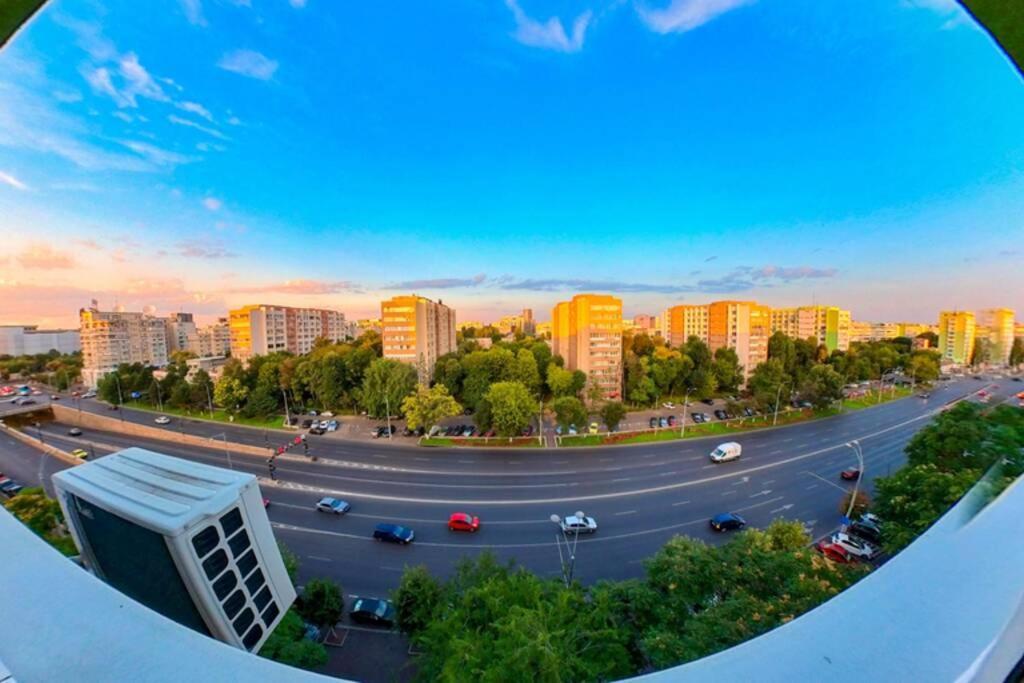 Modern 1 Bedroom Apartment In Bucharest Center! Экстерьер фото